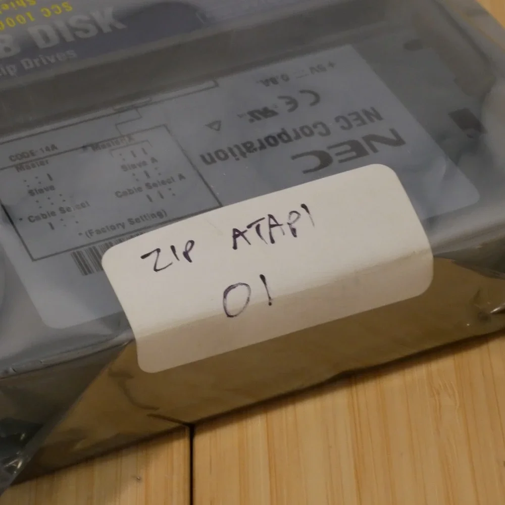 White NEC 100MB Internal FZ110-A IDE 3.5 Zip Disk Drive with‎ Disk - Tested 01
